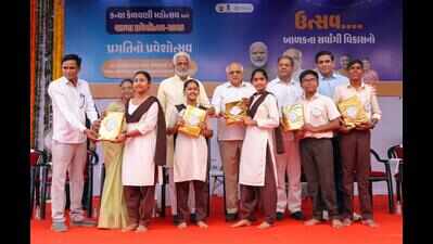 1.31 lakh students admitted to schools in two days of Praveshotsav in Gujarat