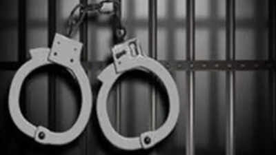 Uttar Pradesh salesman fakes Rs 10 lakh robbery to purchase house, held with wife