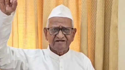 Anna Hazare firm on July 5 hunger strike; CIC says another round of talks likely