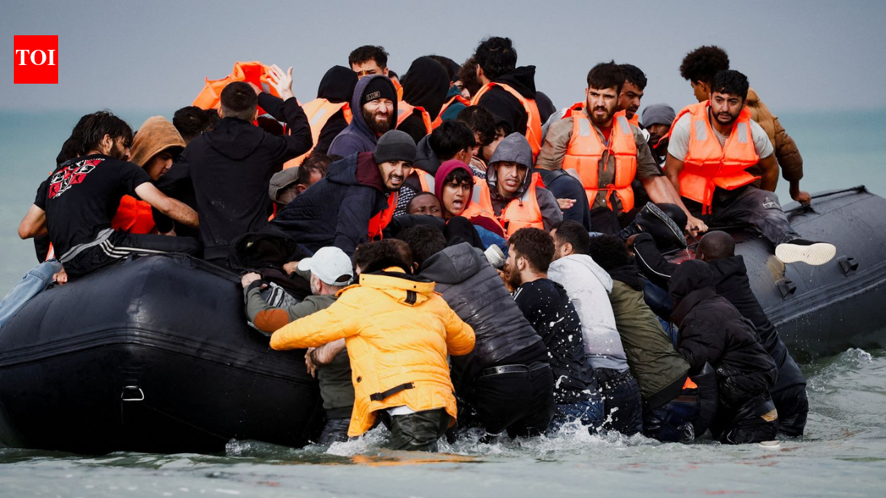 UK records over 50,000 missing illegal migrants, including 1,200 foreign offenders: Report