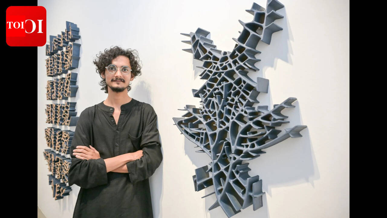 Tracing memories through clay, photography and fire
