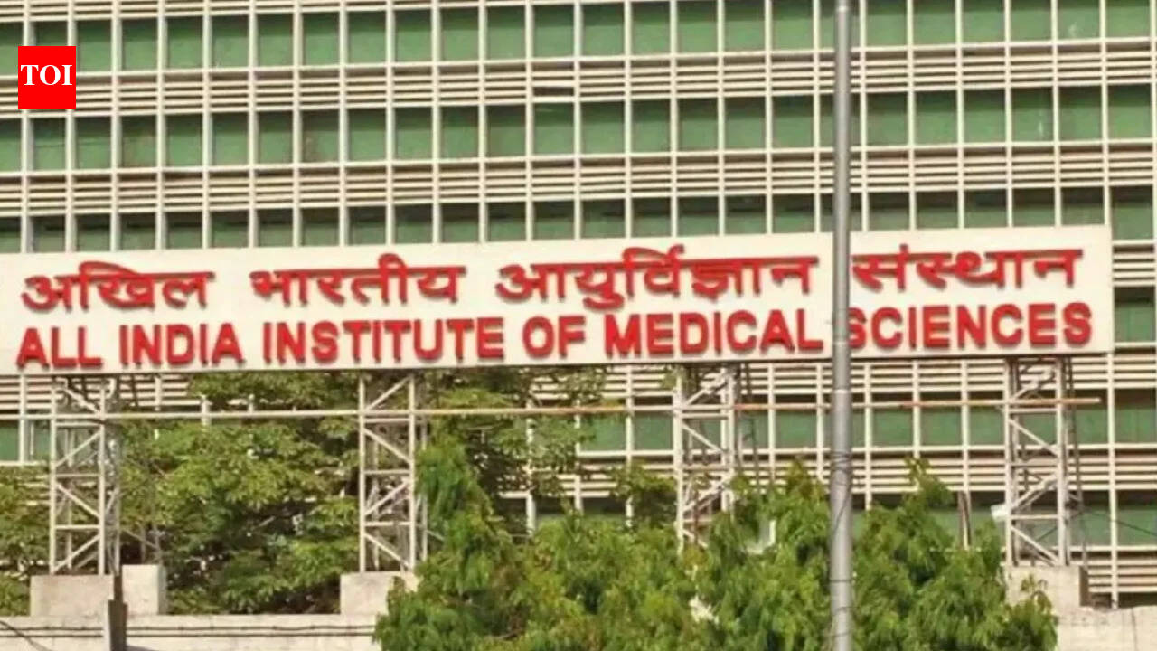 एम्स ने छात्रों, कर्मचारियों द्वारा अनधिकृत सोशल मीडिया के उपयोग पर कार्रवाई की | भारत समाचार