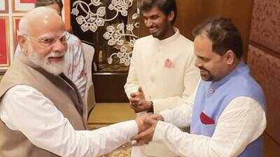 Panchayat's Binod aka Ashok Pathak recalls meeting PM Narendra Modi: 'He greeted me with 'Sun raha hai na Binod?''