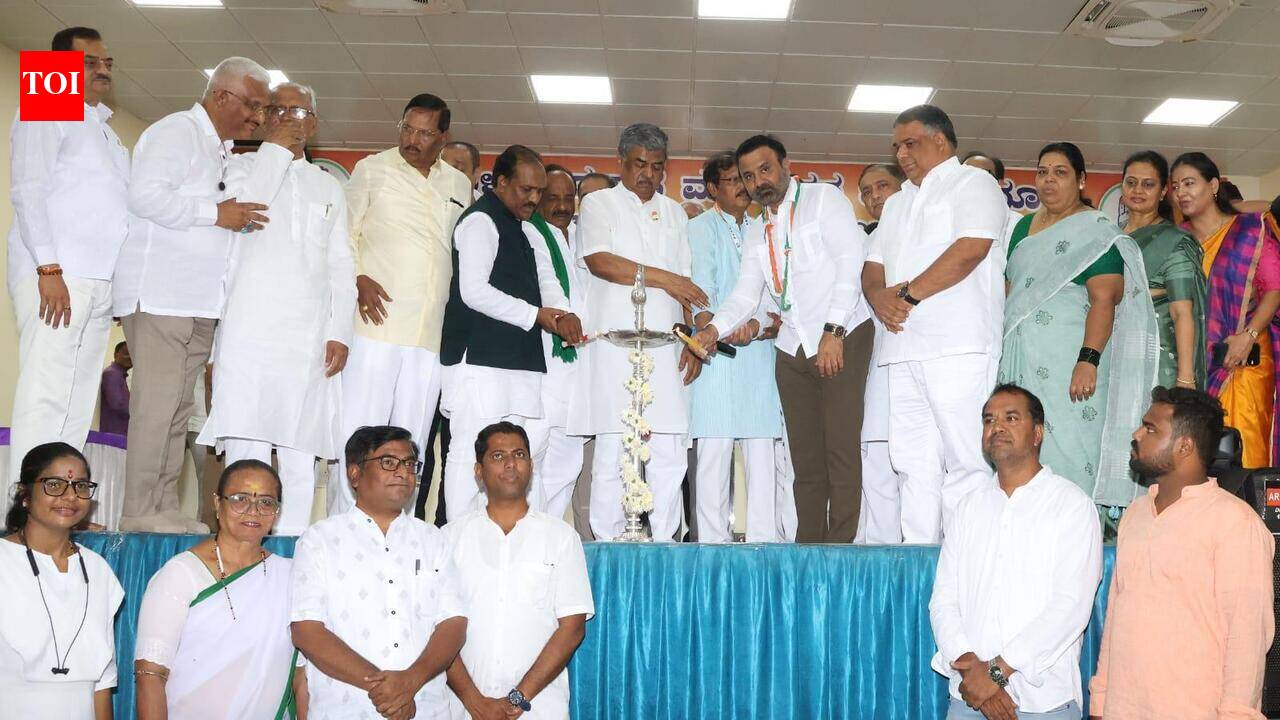 Congress flags voter list ‘deletions’, launches SIR awareness drive in Hubballi