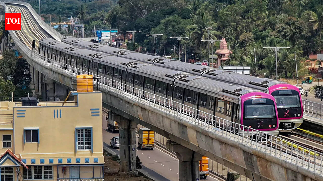 2nd Bengaluru Metro shock in 3 days: Train delayed after door malfunction at Cubbon Park; passengers evacuated
