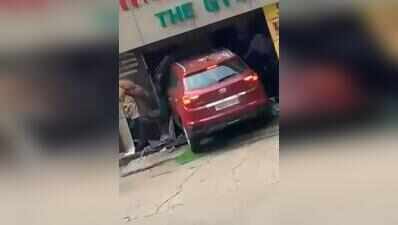 Car crashes into gym in Mumbai, receptionist hurt