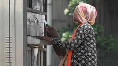 Hot & humid day ends with light rain, temp rises to 37.6°C in Gurgaon