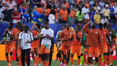  Pepe brace fires Ivory Coast into WC knockouts for first time