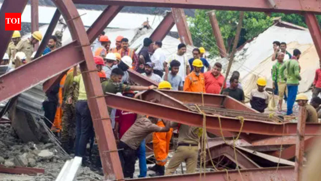 Kolkata warehouse collapse death toll rises to 14