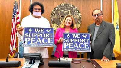 New Jersey Mayor Laura Pfrommer Honours Jain Acharya Lokesh at City Council