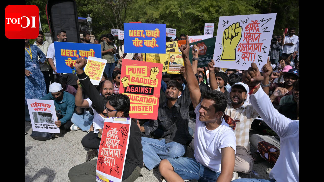 No paper leaks, please! Gen Z activism in spotlight at SPPU