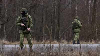  Zelenskyy warns of Belarus military build-up near border