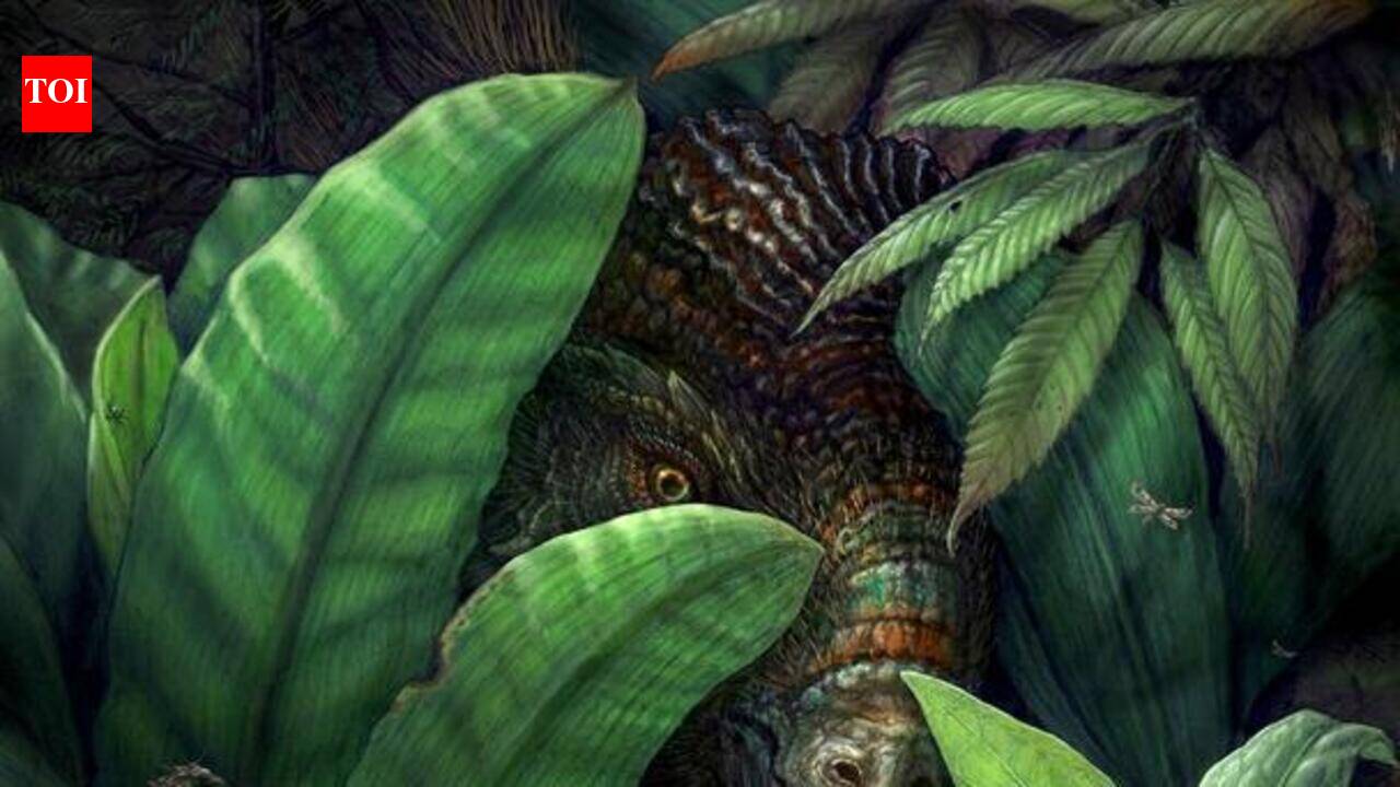 Ancient plants may have used dinosaurs to spread their seeds, 450 prehistoric fruit fossils from New Mexico suggest, offering new clues that fruit-bearing plants relied on animals long before the Age of Mammals began