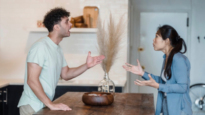 7 phrases emotionally manipulative people use to avoid accountability, according to psychology