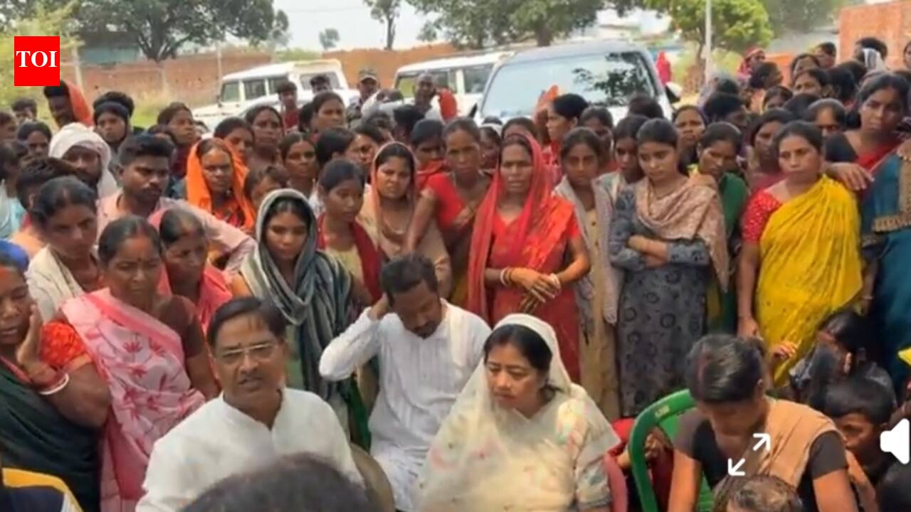Ramgarh pickup van-truck collision kills eight band members, probe ordered
