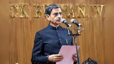 Teach youth meaning behind Vande Mataram: Governor Ravi