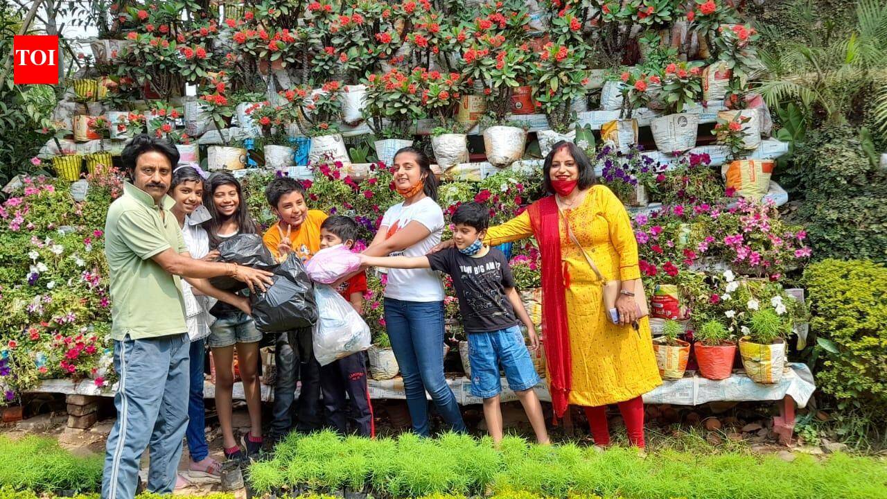 Ramgarh couple gifts plants in exchange for plastic waste