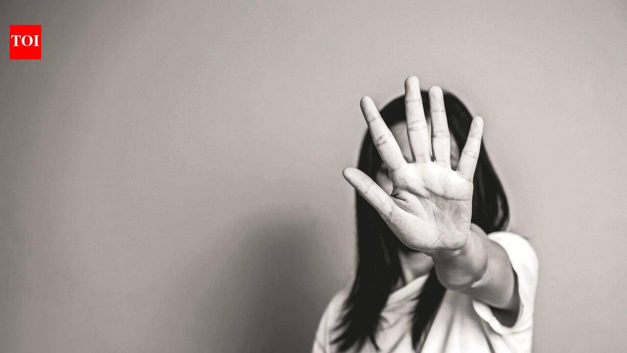 Four held for raping teen
