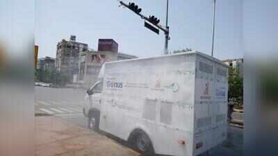 JMC rolls out air purifier vehicle to curb pollution