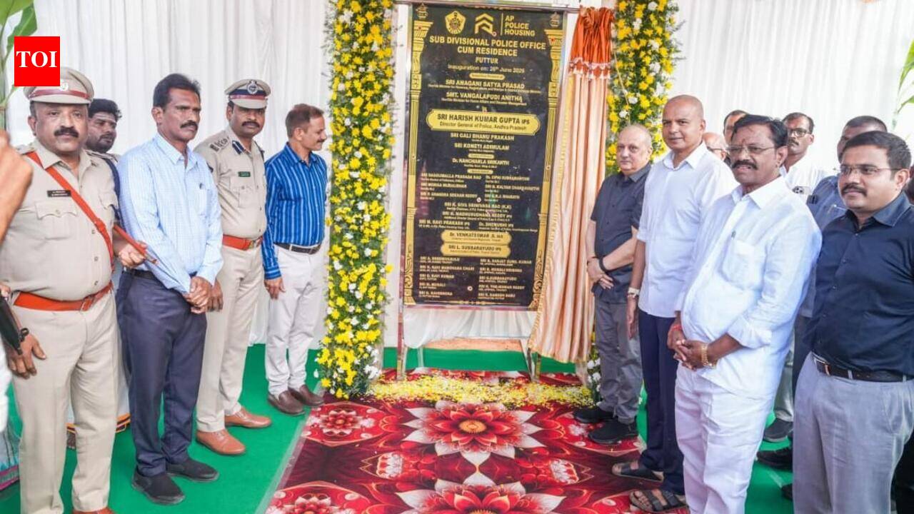 DGP inaugurates new police divisional office at Puttur