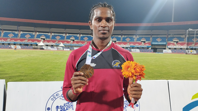 Praveen Chithravel jumps 16.92m to win triple jump title and qualify for Asian Games