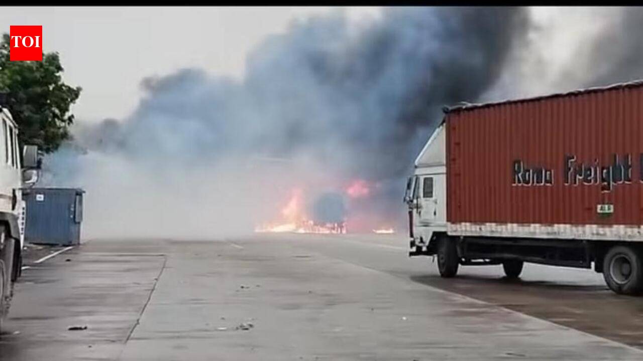 1 dead, 7 injured as LPG tanker rams into toll plaza, explodes in Kaushambi