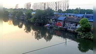 Soon, a state SOP to relocate Kestopur canal encroachers