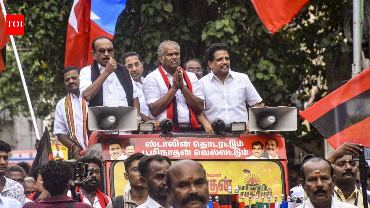 MDMK high level committee members in favour of exit from DMK alliance