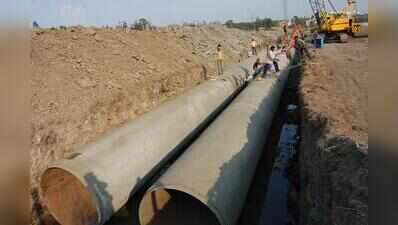 Maharashtra CM Devendra Fadnavis calls meet on Pavana pipeline