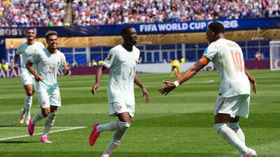  Dembele masterclass steers France past Norway as they seal Group I in style