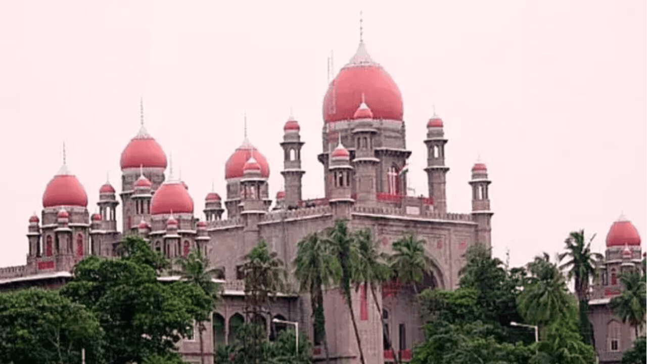 HC defers hearing on plea against Vijayendra Prasad