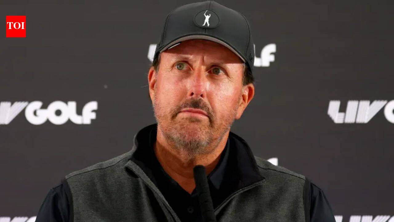 Phil Mickelson allegedly forced out of two luxury golf clubs amid repeated personal conduct allegations, report says