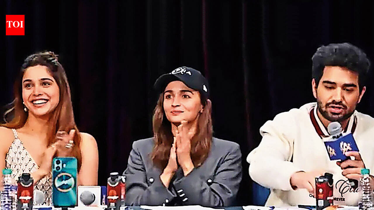 The age of the unscripted celebrity