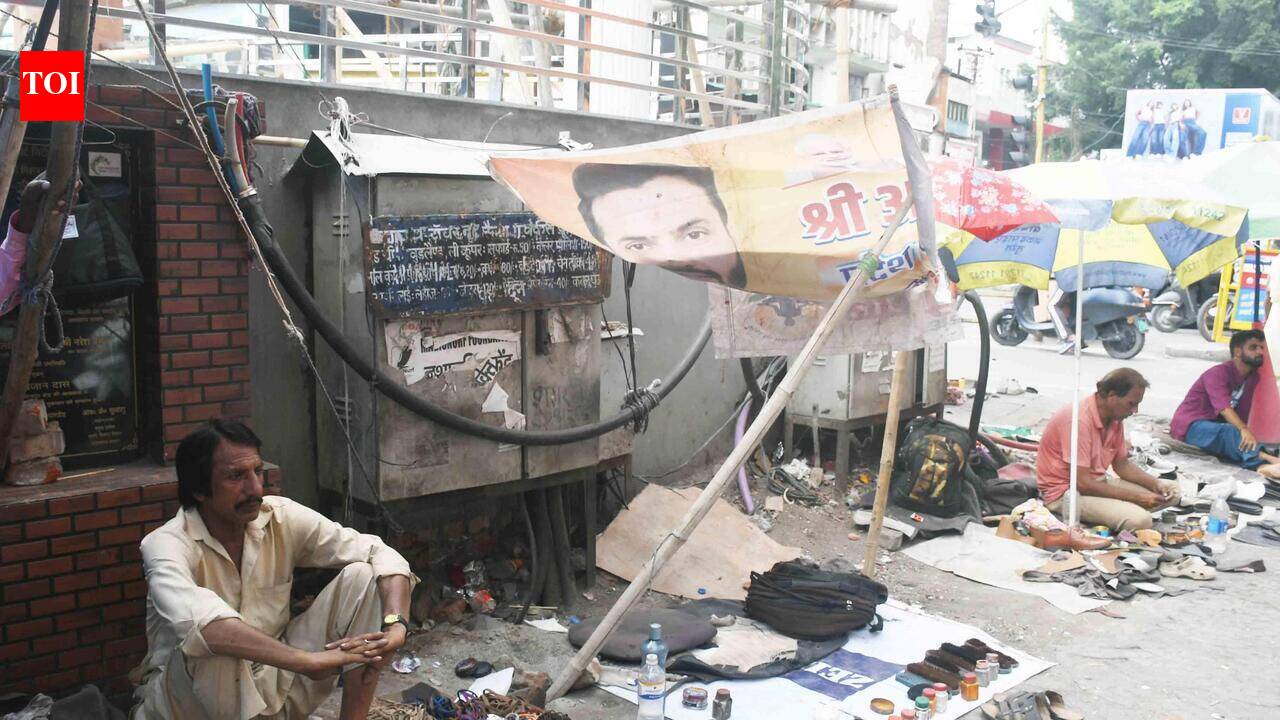 Loose, tangled power wires on poles raise safety concerns ahead of monsoon in Doon