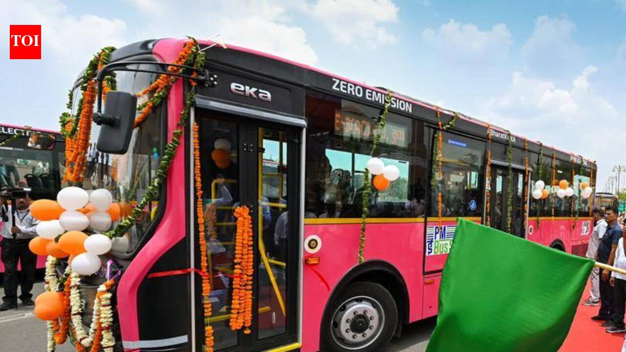 JCTSL rolls out 29 new e-buses on 3 Jaipur routes