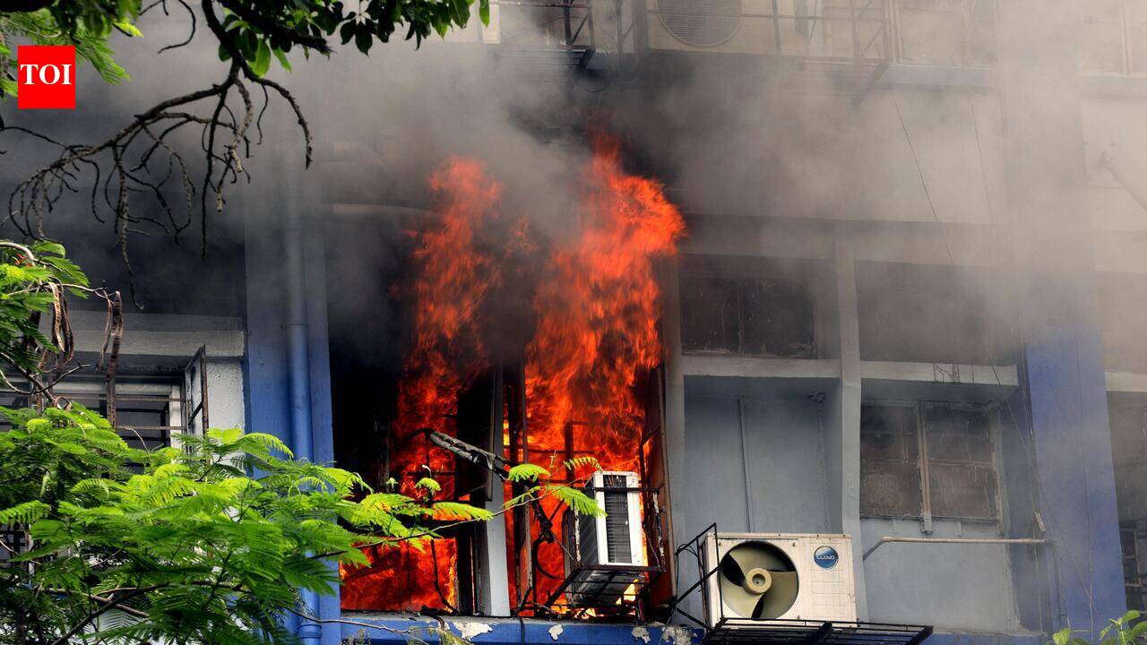 Over 3k EVMs destroyed in Alipore fire but election data safe: EC