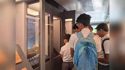 Museum on wheels rolls into Ahmedabad, draws 500 visitors