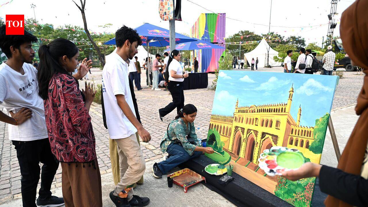 Creativity ripples with Gomti flow at Riverfront art event