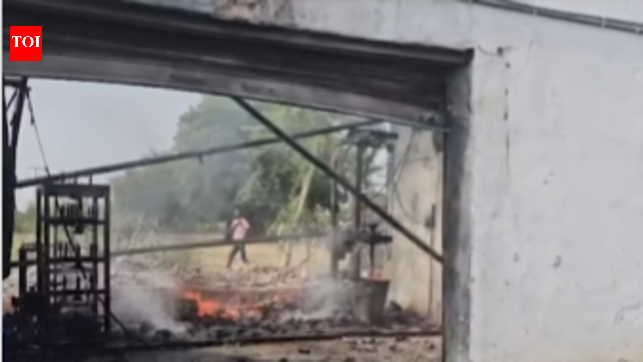 Two injured in blast at illegal firecracker factory in Kapadwanj, Gujarat