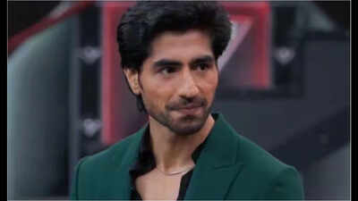  Harshad Chopda gets emotional as he makes a shocking revelation about his past; says 'My girlfriend cheated on me with my best friend'