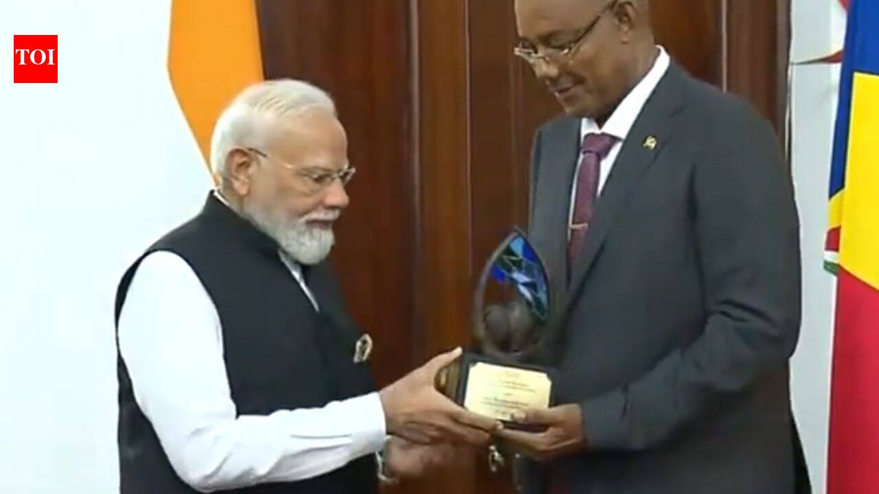 'Dedicate it to nations battling climate change': PM Modi honoured with 'Guardian of the Blue Horizon' by Seychelles