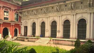  Rajbaris and palaces that the city almost forgot