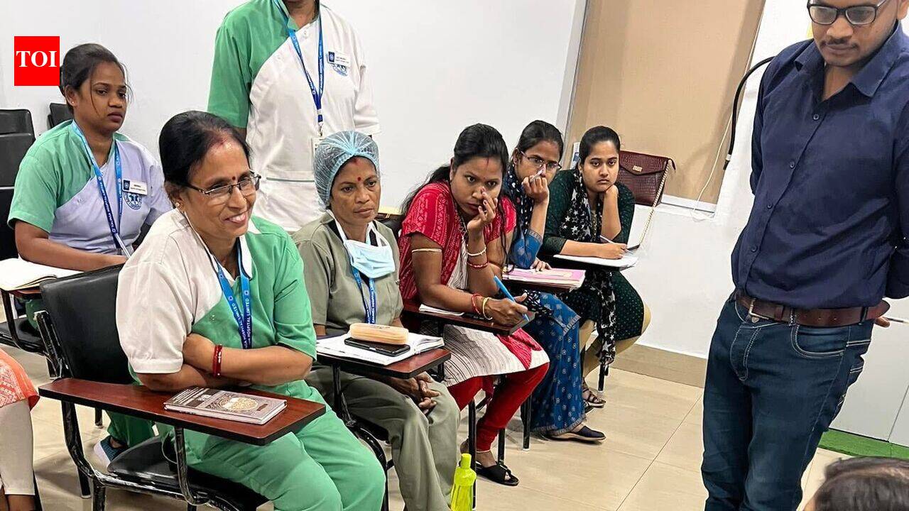 CPR training, sessions showcase Odia expat’s payback to her birthplace