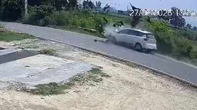 3, including 2 women, killed in car-motorcycle collision in Uttar Pradesh's Kushinagar