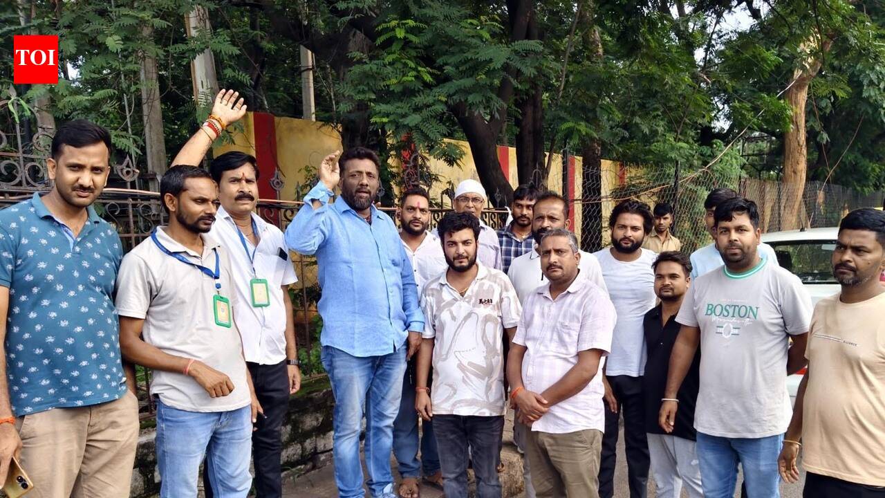Ranchi cab drivers begin indefinite strike over fare revision demand, commuters affected