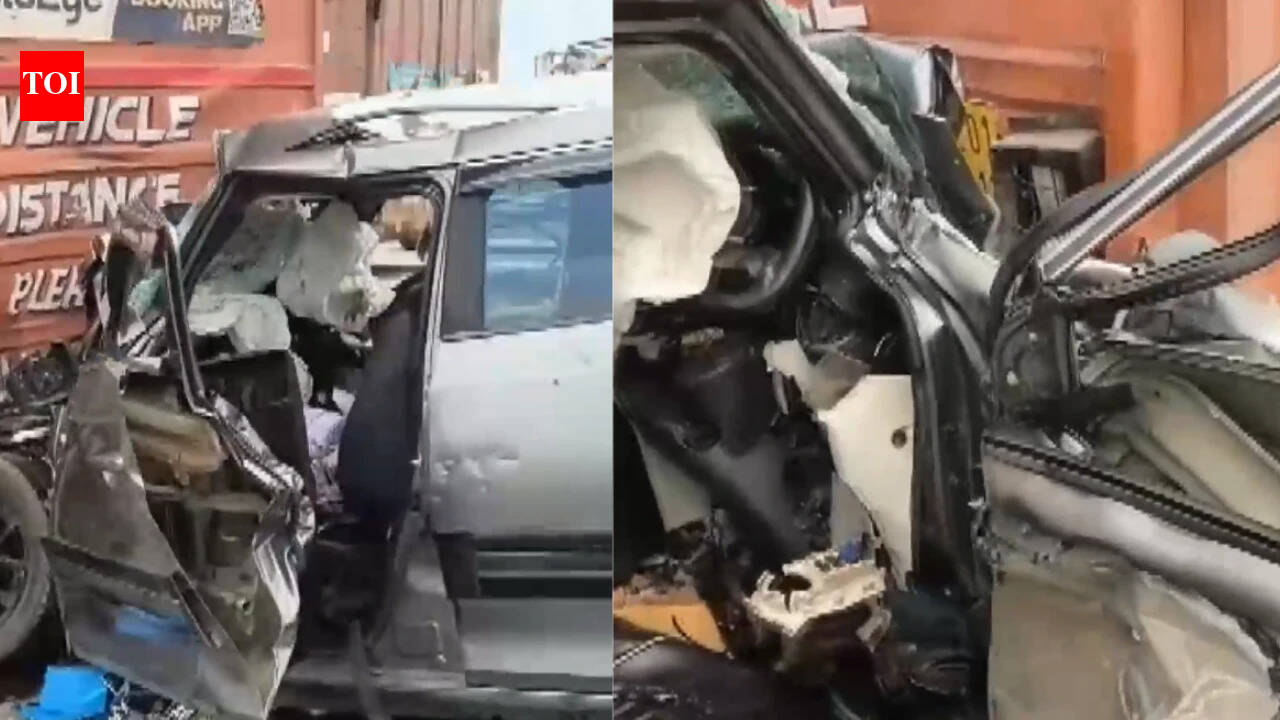 5 dead after speeding car rams into stationary container truck in Maharashtra