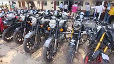 Nandurbar police bust interstate gang of vehicle thieves, recover 32 stolen motorcycles worth over Rs 30 lakh