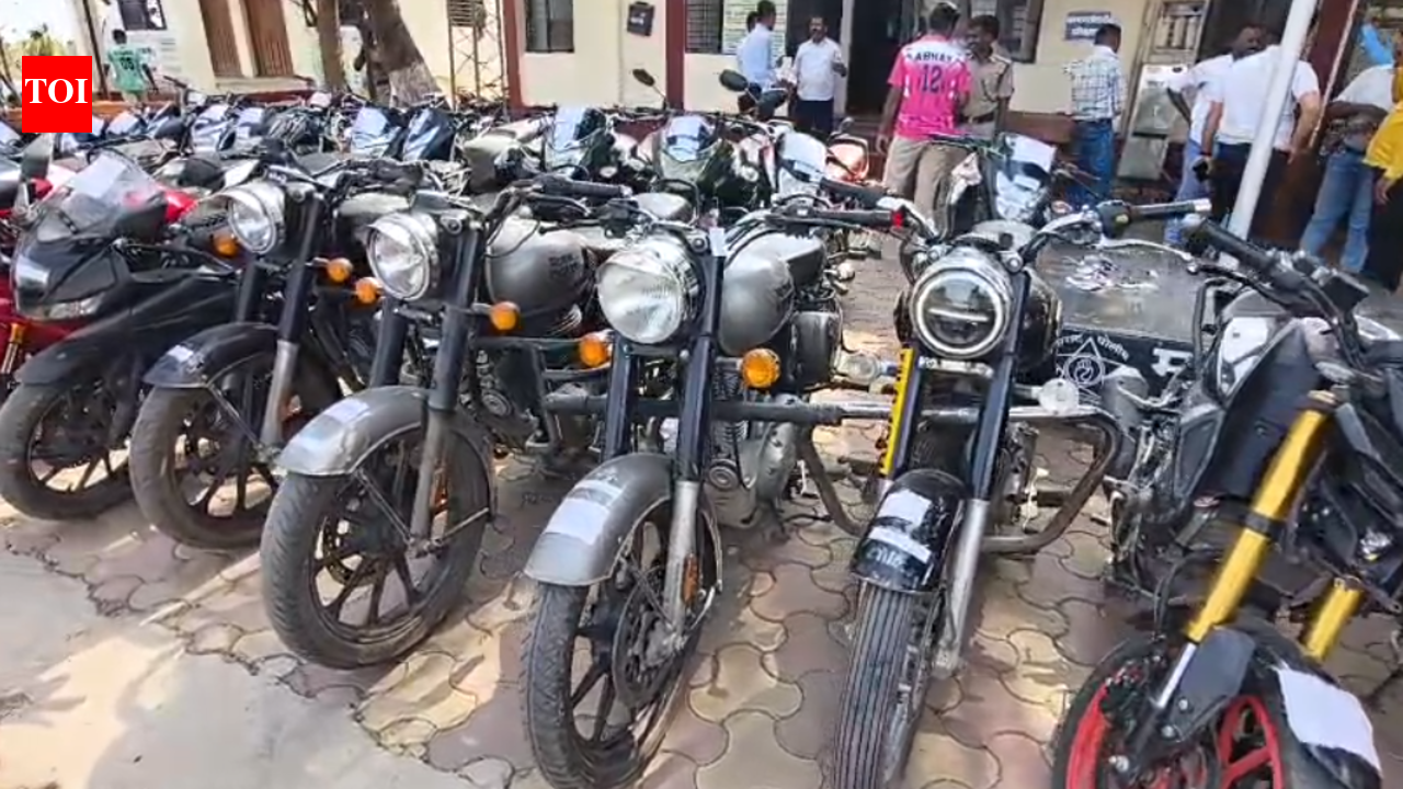 Nandurbar police bust interstate gang of vehicle thieves, recover 32 stolen motorcycles worth over Rs 30 lakh