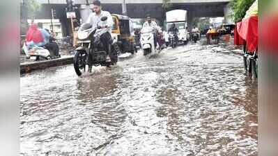 Heavy rain lashes parts of Nashik city after four-day dry spell