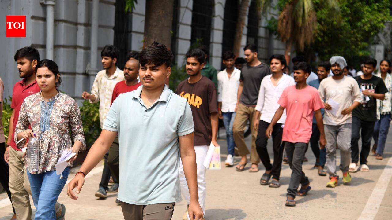 12 arrested as CSBC cracks down on cheating during constable exam